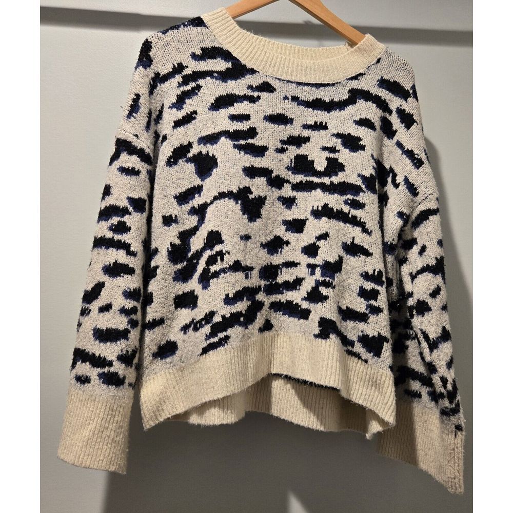 Hem & Thread Animal Print Blue Cream Sweater Pullover Womens Large Anthropologie